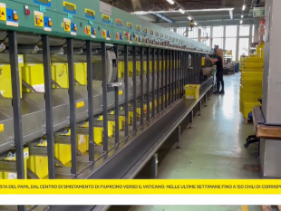 tgposte-il-viaggio-della-corrispondenza-per-papa-francesco-fino-a-150-chili-al-giorno