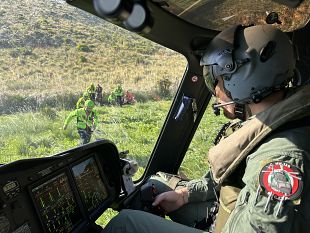 aeronautica-militare-esercitazione-congiunta-fra-l82-centro-sar-e-il-corpo-nazionale-del-soccorso-alpino-e-speleologi