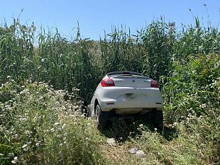 incidente-in-via-libica-auto-finisce-nel-canale