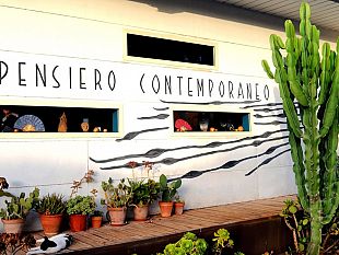 i-girasoli-di-selinunte-successo-di-visite-per-linstallazione-nel-giardino-di-pensiero-contemporaneo