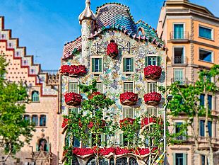 ultime-della-sera-i-libri-e-le-rose-di-sant-jordi-a-barcellona