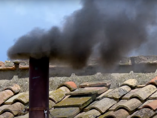 conclave-fumata-nera-dopo-il-secondo-e-il-terzo-scrutinio