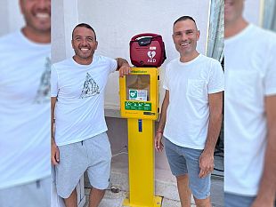 trapani-live-onlus-dona-un-nuovo-defibrillatore-alla-citta
