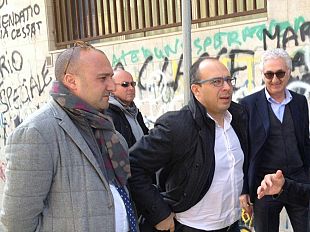 il-pd-mazarese-o-quel-che-resta-in-fila-davanti-al-faraone-rinnovamento-o-lobbismo