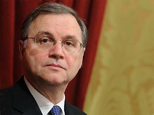 visco-sfiduciato-dal-pd-mattarella-frena