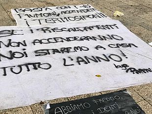 terzo-giorno-sciopero-liceo-pantaleo-sit-davanti-al-comune-la-media-pappalardo