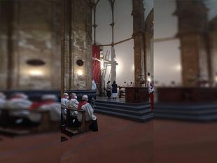 trapani-iniziata-la-discesa-della-croce-e-il-rito-che-precede-i-misteri