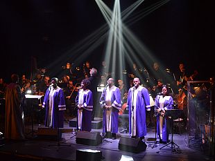 natale-a-favignana-concerto-gospel-in-piazza-madrice