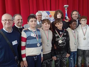 due-scuole-mazaresi-qualificano-quattro-squadre-al-regionale-del-trofeo-scacchi-scuola