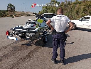 marausa-bloccato-in-flagranza-di-reato-per-aver-guidato-lacquascooter-senza-patente