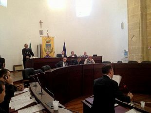 salta-la-seduta-di-consiglio-sulla-tares-scontro-fra-i-futuristi-e-l-opposizione