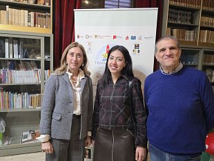 trapanincontra-sabrine-el-mayel-ricostruisce-la-bellezza-tra-radici-e-contaminazioni