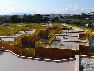 cpr-di-milo-scontro-tra-migranti-e-poliziotti-sette-gli-arrestati