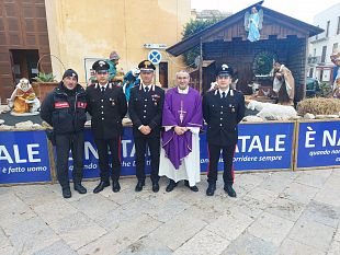 favignana-messa-di-natale-celebrata-dal-cappellano-militare-don-falzone