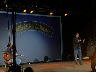 valderice-a-teatro-grande-successo-ieri-sera-per-roberto-lipari