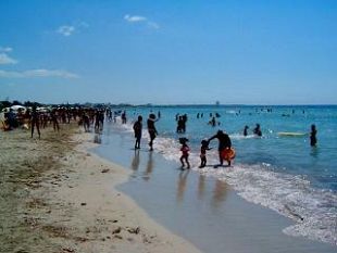 spiaggia-senza-barriere-attiva-l-assistenza-per-la-balneazione-ai-diversamente-abili