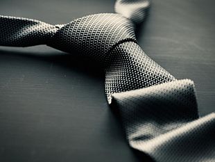 una-punta-di-sal-le-liste-civiche-a-mazara-le-tante-sfumature-di-grigio