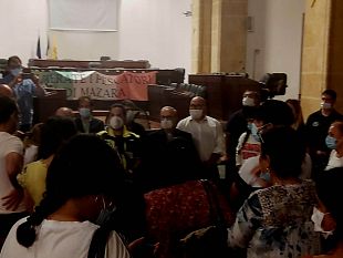 mazarala-chiesa-paghera-le-utenze-delle-famiglie-dei-pescatori-sequestrati-a-bengasi-da-33-giorni