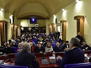 marsala-una-giornata-di-educazione-civica-per-i-neo-maggiorenni-con-il-sindaco-grillo-e-il-sen-la-loggia