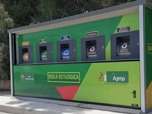 castellammare-operativa-lisola-ecologica-lungo-la-strada-di-accesso-al-porto