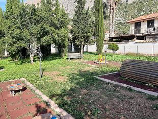 volontari-in-azione-al-parco-giochi-di-cinisi-il-plauso-dellamministrazione-comunale