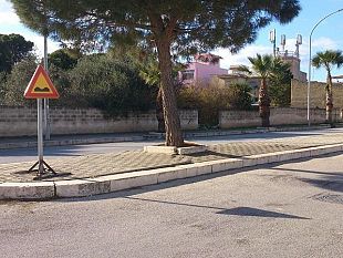 mazara-collaudati-i-nuovi-dossi-ecosostenibili-in-via-mons-costantino-trapani