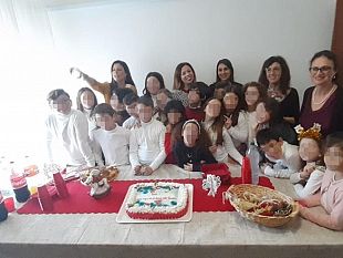 gli-alunni-del-plesso-verga-condividono-con-ospiti-comunita-alloggio-il-senso-del-natale