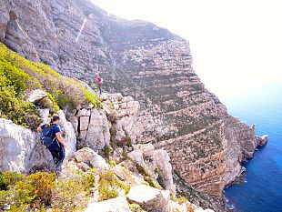 marettimo-il-giro-completo-dellisola-si-fa-anche-in-montagna-ecco-come