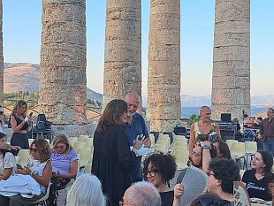tempio-di-segesta-grande-successo-di-pubblico-per-la-prima-serata-del-k-festival