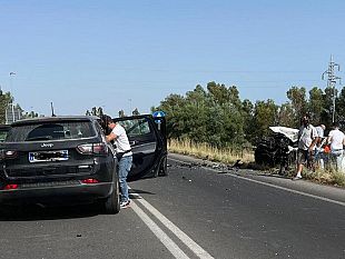 castelvetrano/scontro-frontale-tra-auto-sulla-ss-115-almeno-tre-feriti
