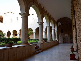 castelvetrano/furto-al-liceo-classico-rubati-8-computer