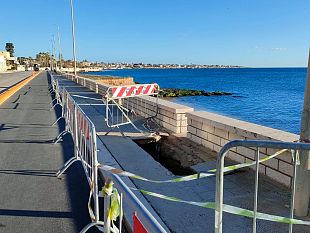 mazara-una-nuova-voragine-nel-marciapiedi-del-lungomare-san-vito