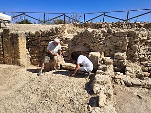 scoperta-di-una-statua-greca-in-marmo-sullisola-di-mozia