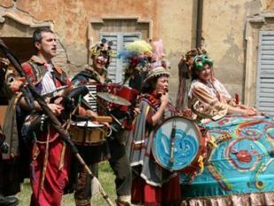 gibellina-orestiadi-nel-segno-del-contemporaneo-martedi-fiesta-in-piazza