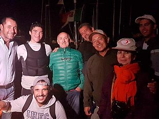 video-l-arrivo-a-mazara-dell-olimpionico-tunisino-youssef-akrout-18-ore-la-traversata-di-150-km-in-laser