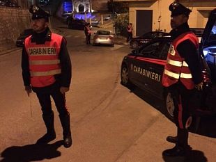 controlli-straordinari-dei-carabinieri-ad-alcamo-a-cavallo-del-1-maggio-denunciate-7-persone-sequestrata-anche-un-auto-di-grossa-cilindrata