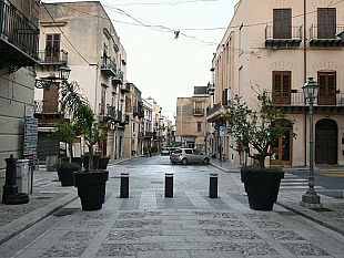 castellammare-zone-a-traffico-limitato-e-parcheggi-per-i-residenti-in-centro-al-via-gli-incontri-di-quartiere