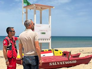 spiagge-sicure-ad-alcamo-marina-al-via-ieri-il-servizio-di-salvataggio-lungo-ill-litorale