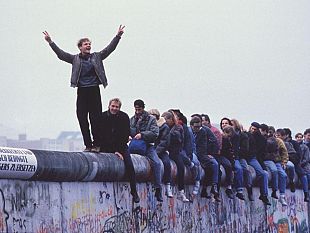 ultime-della-sera-il-ricordo-del-muro-di-berlino