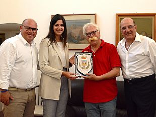 la-mazarese-noemj-buscarino-vincitrice-del-concorso-notarile-gli-auguri-del-sindaco-cristaldi