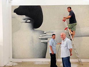 una-tela-sull-amore-di-5-metri-apre-l-antologica-di-sarnari-al-carmine-di-marsala