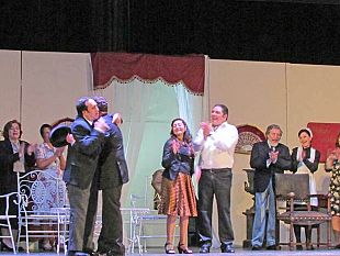 la-compagnia-teatrale-smile-ha-portato-in-scena-la-commedia-brillante-non-e-vero-ma-ci-credo-di-peppino-de-filippo