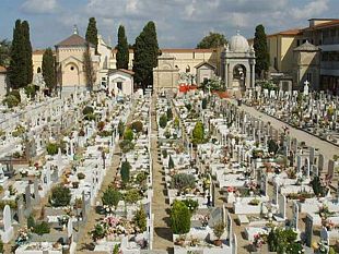 salemi-accessi-contingentati-al-cimitero-per-la-commemorazione-dei-defunti