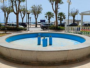 fontana-villa-garibaldi-di-continuo-fuoriuso-avviso-per-ingegnere-idraulico