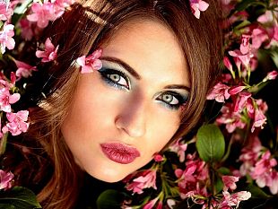 tendenze-make-up-2021-si-punta-tutto-sullo-sguardo