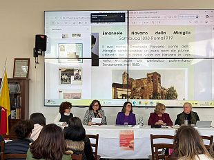 gli-studenti-delli-s-gb-ferrigno-vaccardi-vtitone-hanno-incontrato-lo-scrittore-enzo-randazzo