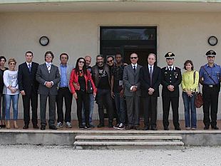 campobello-pienamente-operativo-il-campo-di-accoglienza-migranti-ciao-ousmane-allestito-dal-comune-in-un-bene-confiscato-alla-mafia-ieri-la-visita-del-prefetto-leopoldo-falco