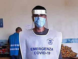 consegna-beni-essenziali-a-famiglie-marsalesi-in-difficolta