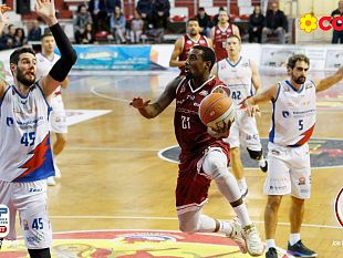 pallacanestro-trapani-ai-minimi-termini-ennesima-sconfitta-casalinga-per-67-74