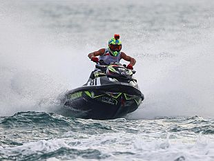 il-castelvetranese-davide-di-maio-premiato-dalla-federazione-motonautica-al-coni-tra-gli-atleti-piu-vincenti-nel-2024